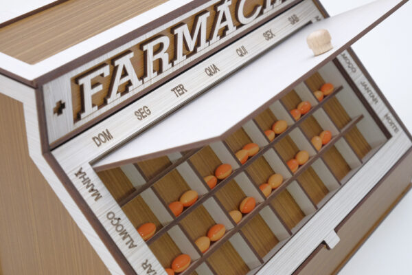 Caixa de Remédio Multi Funções - Cor Caramelo e Branca - Image 5